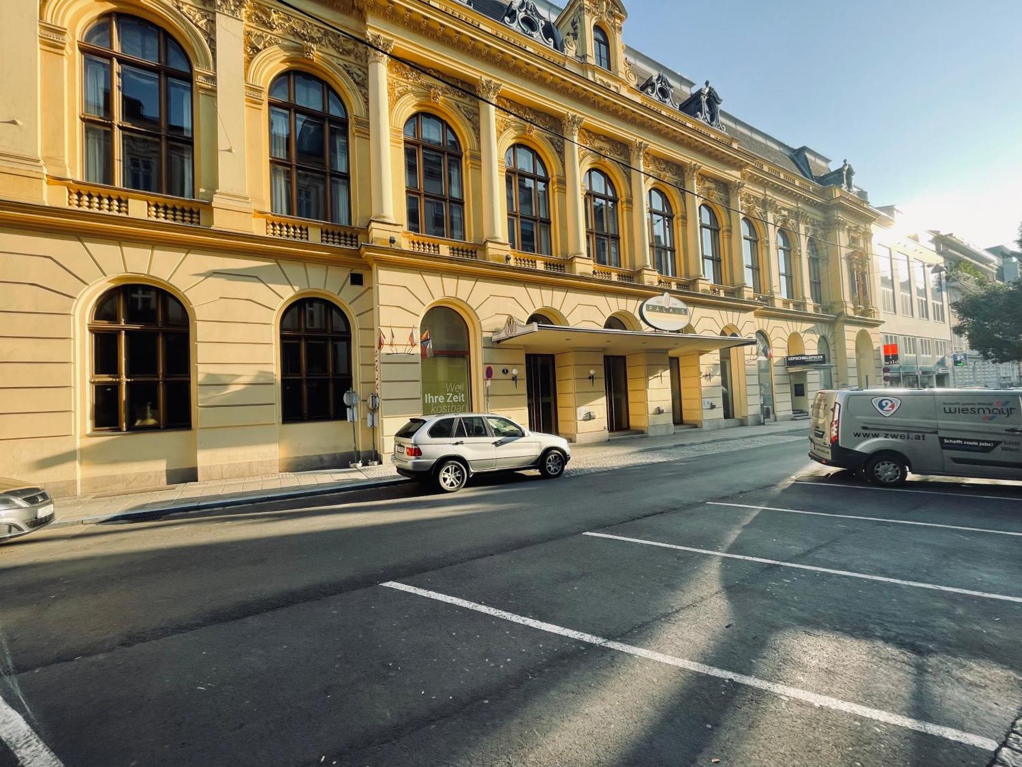 Salon Des Fleurs Linz-Landstrasse Exterior foto